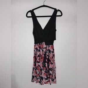 NWT LOFT Sleeveless Dress Faux-Wrap Gray Jersey Bodice Pleated Floral Skirt XS